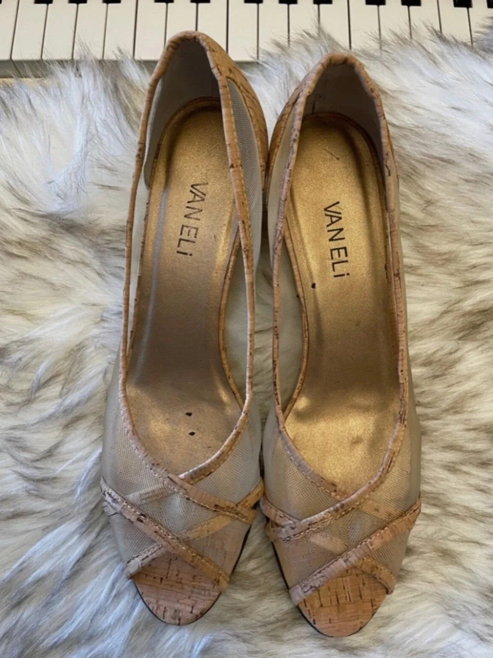 Vaneli Cork Open-Toe Wedges – Size 8.5S 🤎